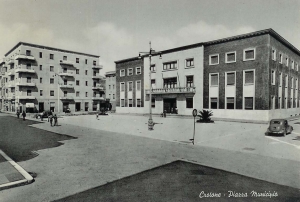 082 Piazza Municipio. v.1954