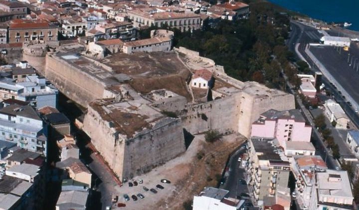Crotone castello