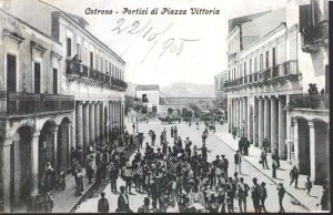 001-portici-di-piazza-vittoria-v-1905