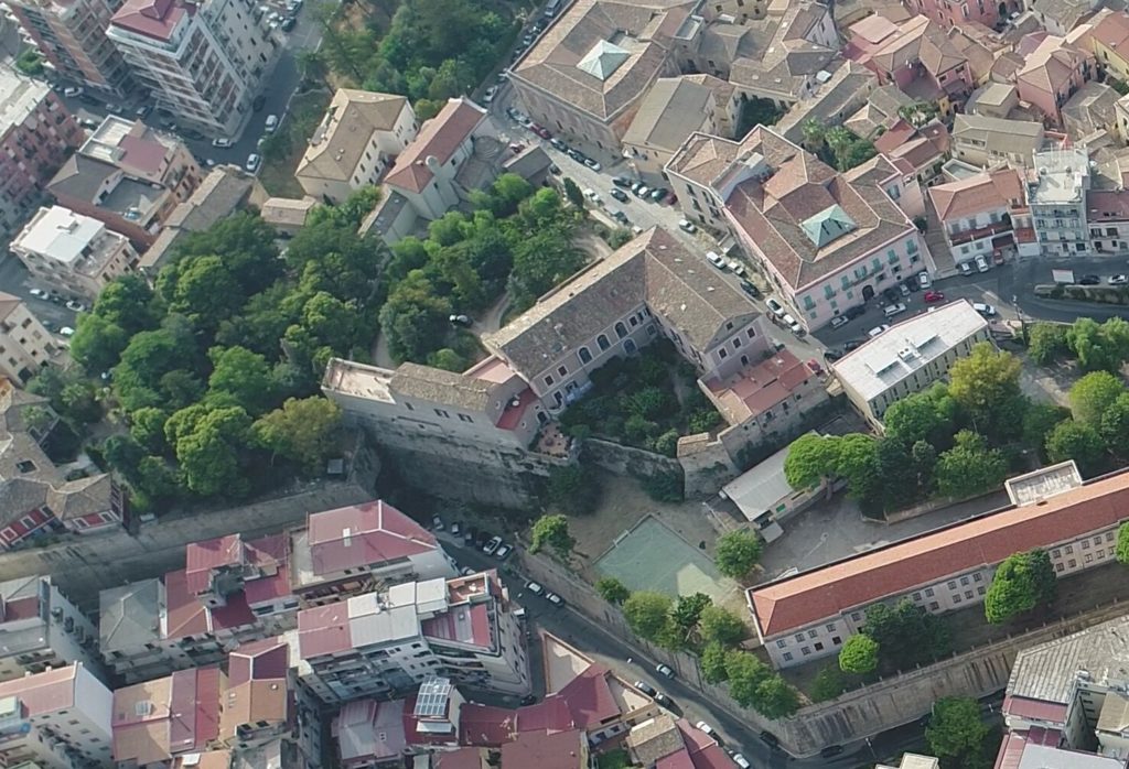 Crotone, Veduta della Timpa della Capperrina (foto di Antonello Scerra).