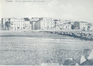033a Scorcio panoramico visto dal mare.-copia