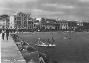 034 La spiaggia-v1957